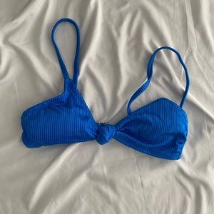 💖 4 for $25 sale 🎉 
Xhiliration Blue bikini top